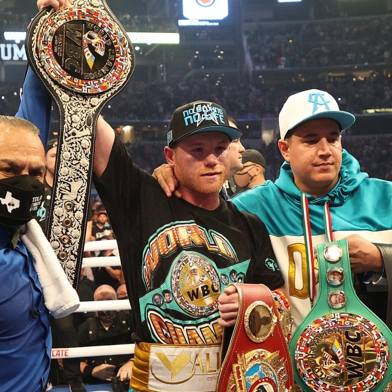 El peleador que postula De La Hoya para destronar a Canelo Álvarez