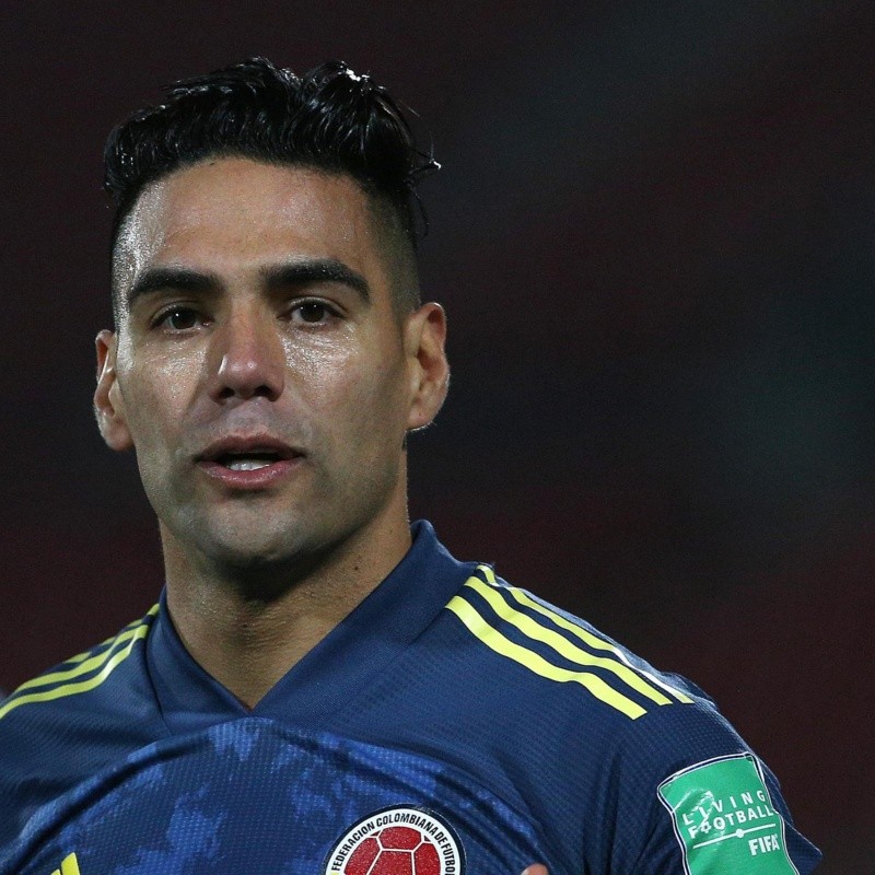 Vuelve y juega 'El Capi' Falcao: Con la camiseta puesta apoya a Colombia