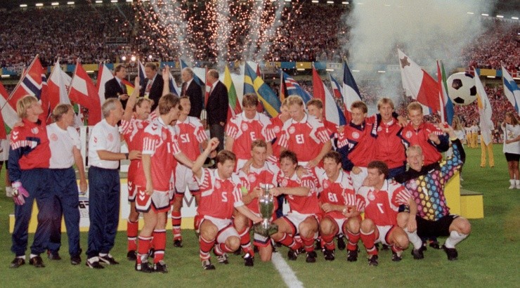 Denmark celebrate winning the Euro 1992.(Getty)