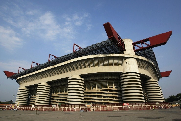 San Siro tiene el particular honor de ser la cancha del Inter y el Milan (Fuente: Getty Images)