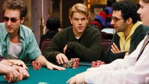 Matt Damon interpreta em "Rounders" um jogador compulsivo que perde tudo e tem que voltar ao baralho para salvar um amigo (Foto: Reprodução do filme)