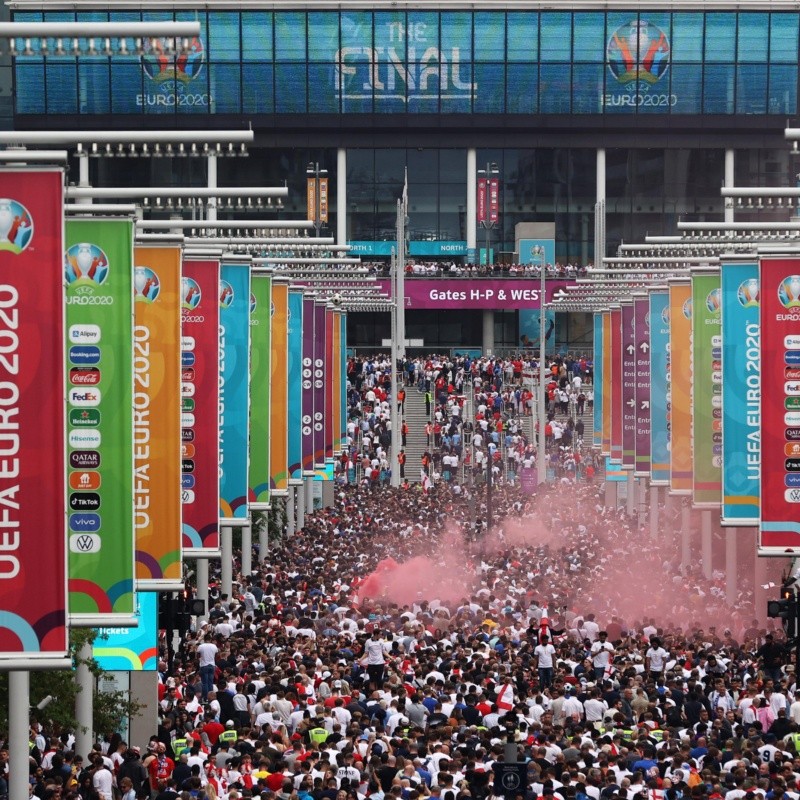 Video: Incidentes afuera de Wembley en la previa de la final de la Eurocopa