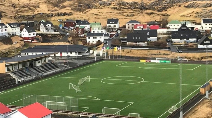 Las adversas condiciones del clima no detienen a este club de las Islas Feroe (Fuente: @ebstreymur)