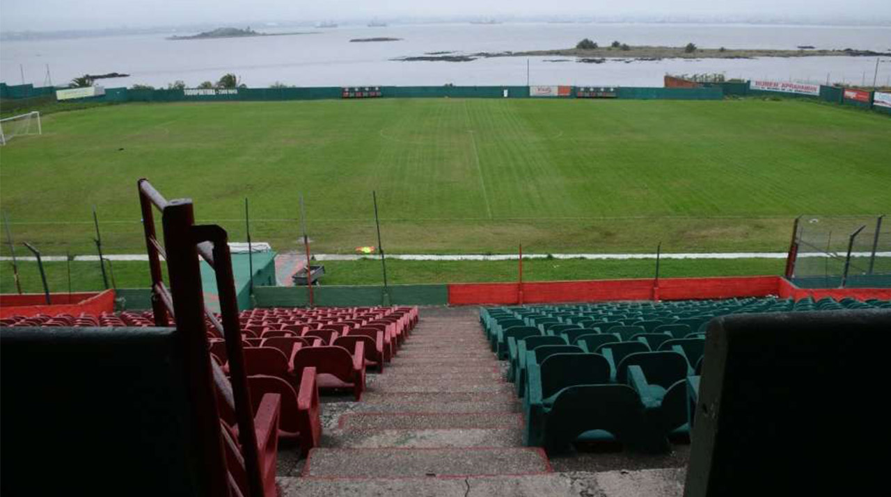 El nombre de la cancha es en honor a Pedro Arispe, quien ganó dos medallas de oro con la selección uruguaya en 1924 y 1928 (Fuente: @RamplaJuniorsFC)
