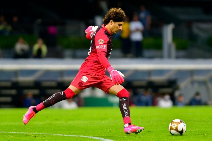 Guillermo Ochoa está de cumpleaños. JAM Media.