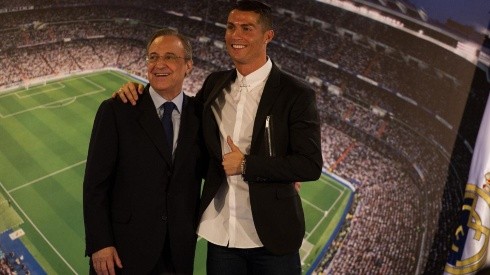 Florentino Pérez y Cristiano Ronaldo durante un acto en Real Madrid.