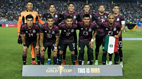 México derrotó a El Salvador y está en los cuartos de final.
