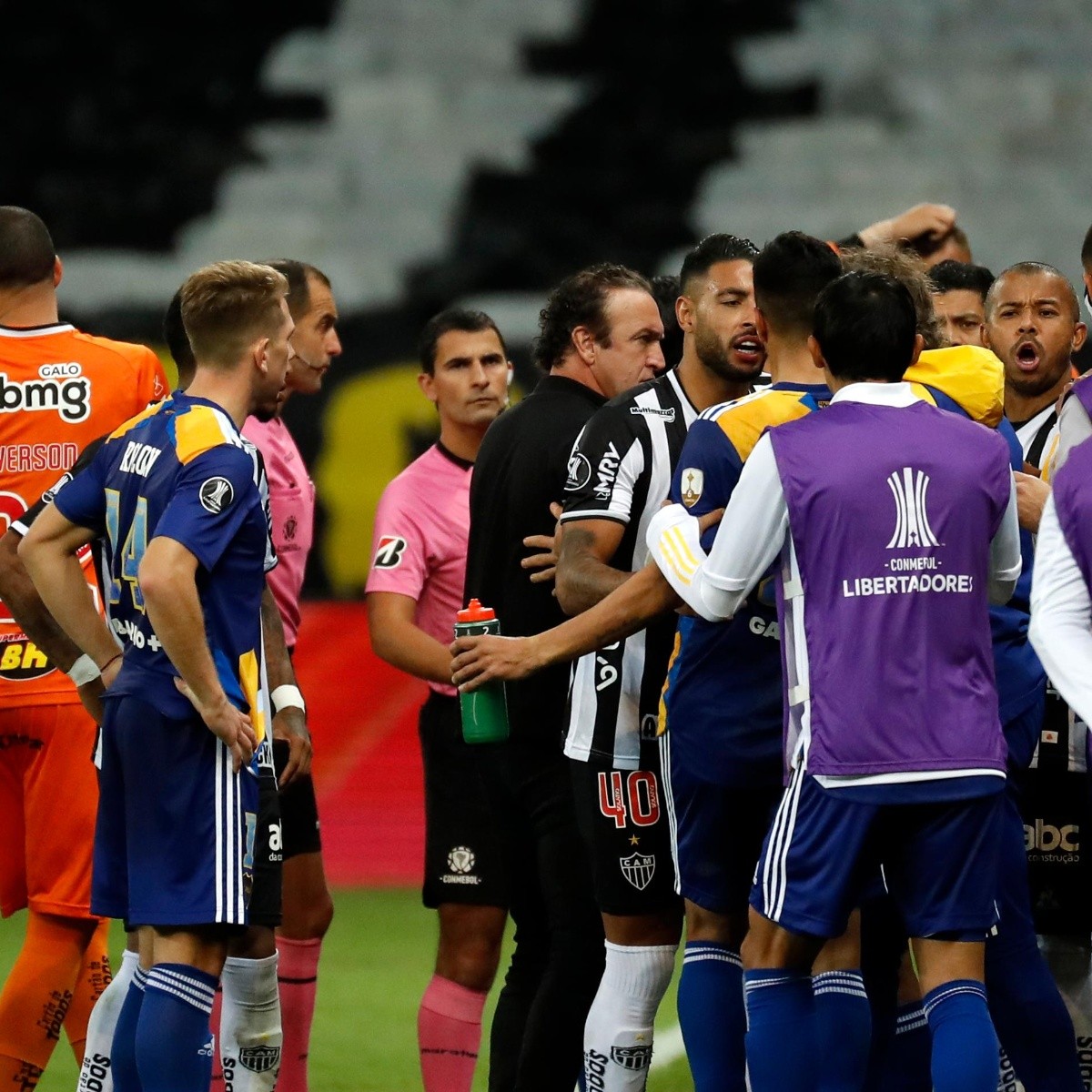 Jogo Entre Atletico Mg X Boca Juniors Termina Em Confusao Apos Polemica Do Var E Classificacao Do Time Mineiro Nos Penaltis Bolavip Brasil