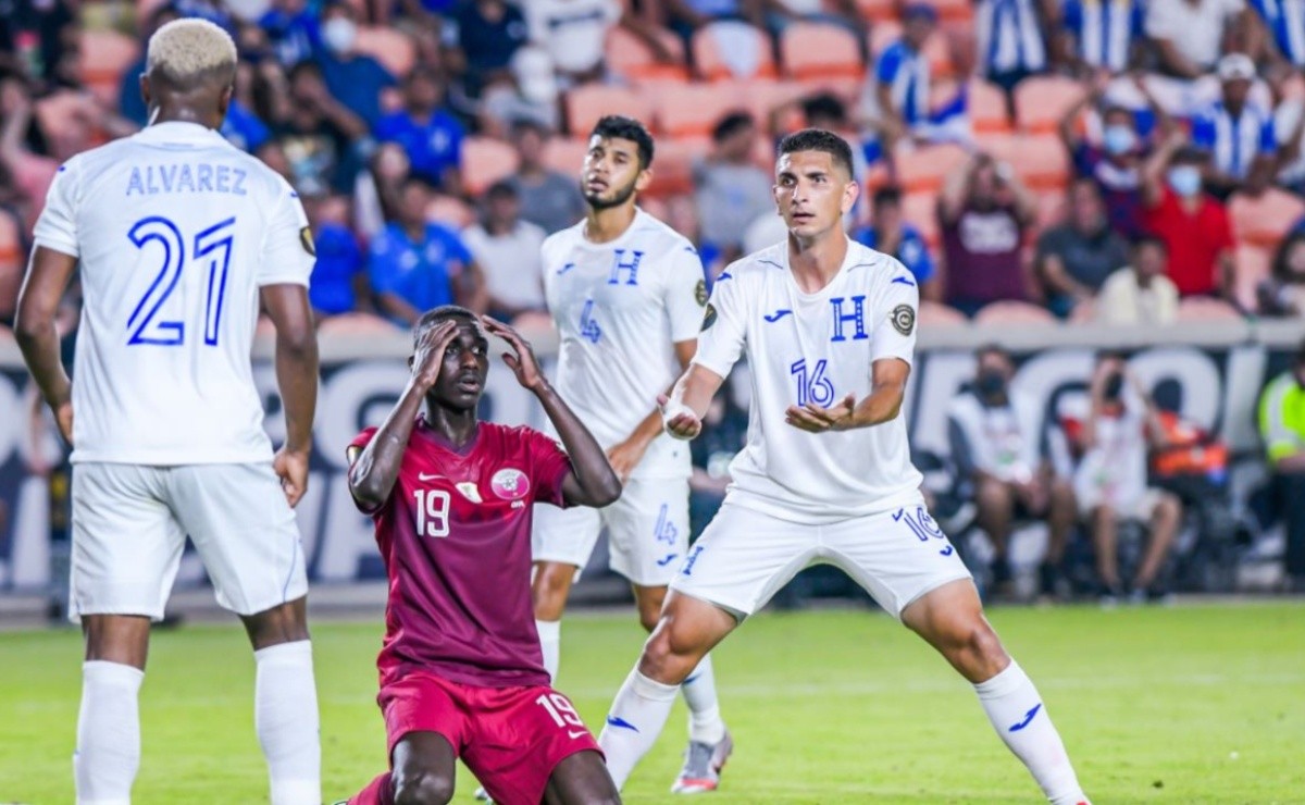 Qatar shock Honduras to win Group D Highlights and goals from 2021