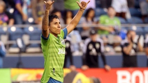 Raúl Ruidíaz fue considerado en el equipo ideal de la MLS tras su golazo desde fuera del área