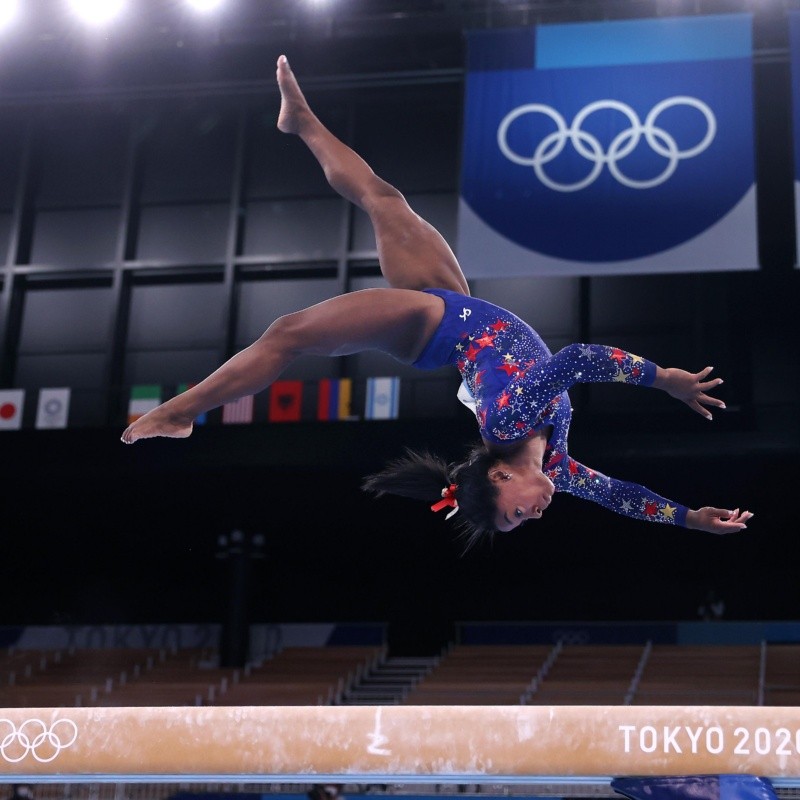 Simone Biles tuvo un debut incómodo en Tokio 2020