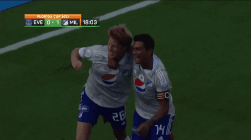 Video para la locura azul: Llinás marca el primero de Millonarios contra Everton