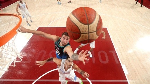 Luka Doncic tuvo una actuación estelar para derrotar a Argentina en el debut de Tokio 2020.