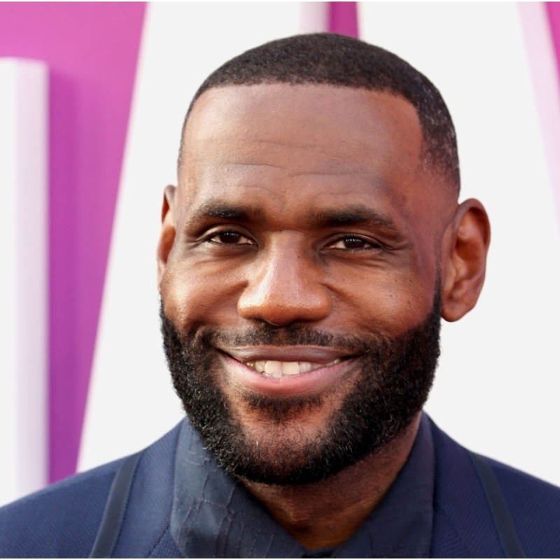 Donald Trump cracks a weird joke about LeBron James getting a sex change