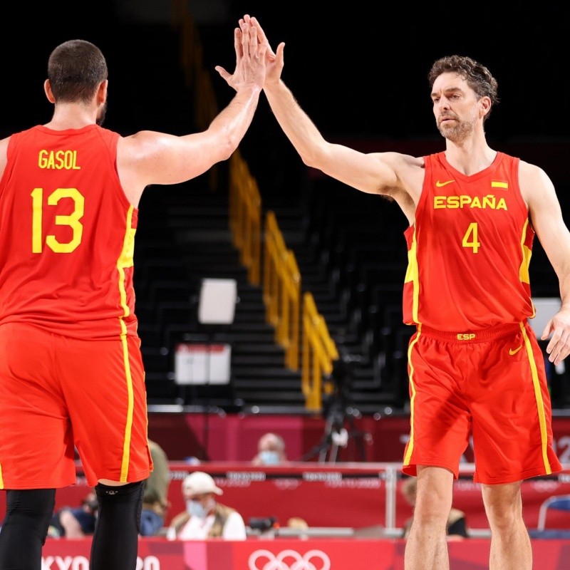 Pau Gasol llama a la calma tras su torcedura de tobillo