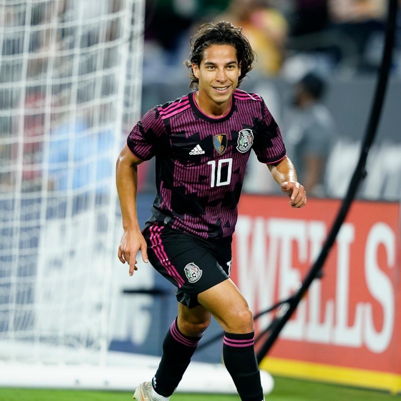 El dinero que América ganaría por Diego Lainez