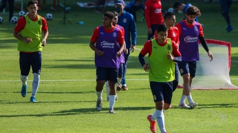 Zaldívar marcó el gol de Chivas.