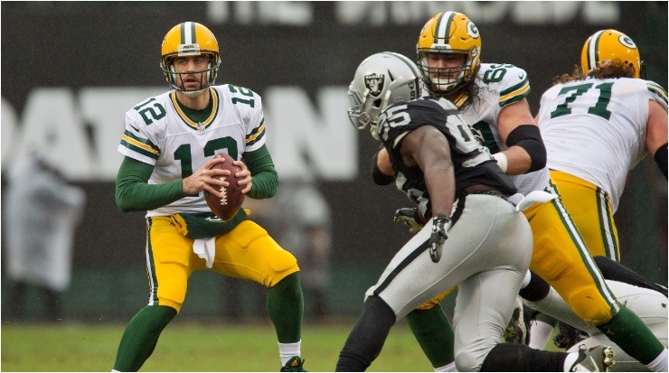 Aaron Rodgers vs. the Raiders. (Getty)