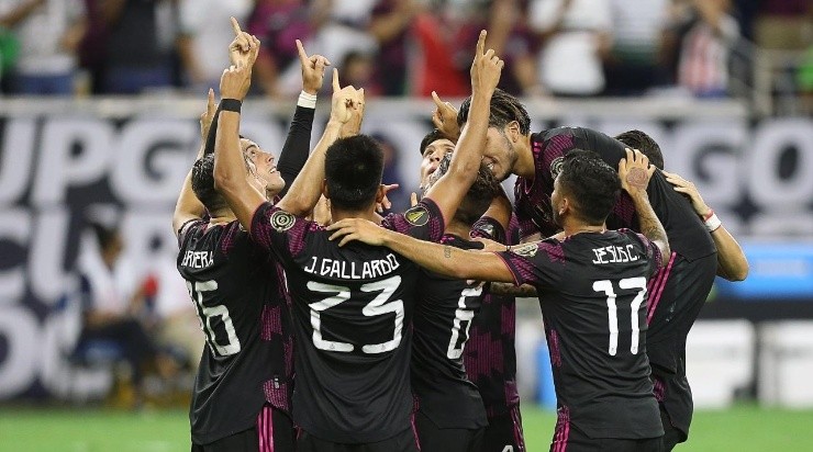 Players of Mexico celebrate a first half goal against Canada (Getty)