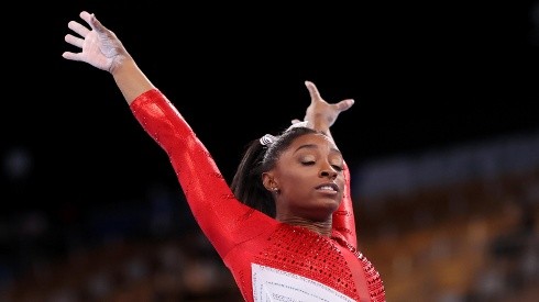 Simone Biles confirma que irá disputar a final da trave na ginástica artística nas Olimpíadas de Tóquio. (Foto: Getty Images)