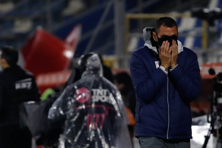 Gustavo Poyet Universidad Católica