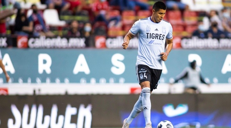 El zaguero Felino fue el más flojo de la defensa.(Imago 7)