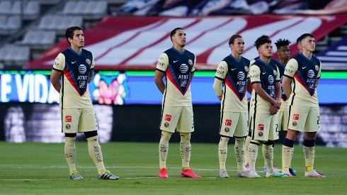 En el plantel del América, Sebastián Cáceres resaltó el nivel de Sebastián Córdova y Jorge Sánchez.