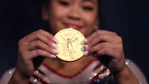 Sunisa Lee of United States poses with her gold medal. (Getty)