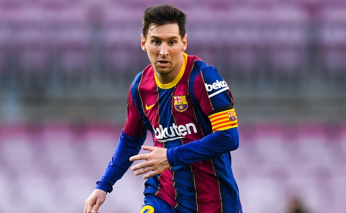 How much is Lionel Messi's contract worth?