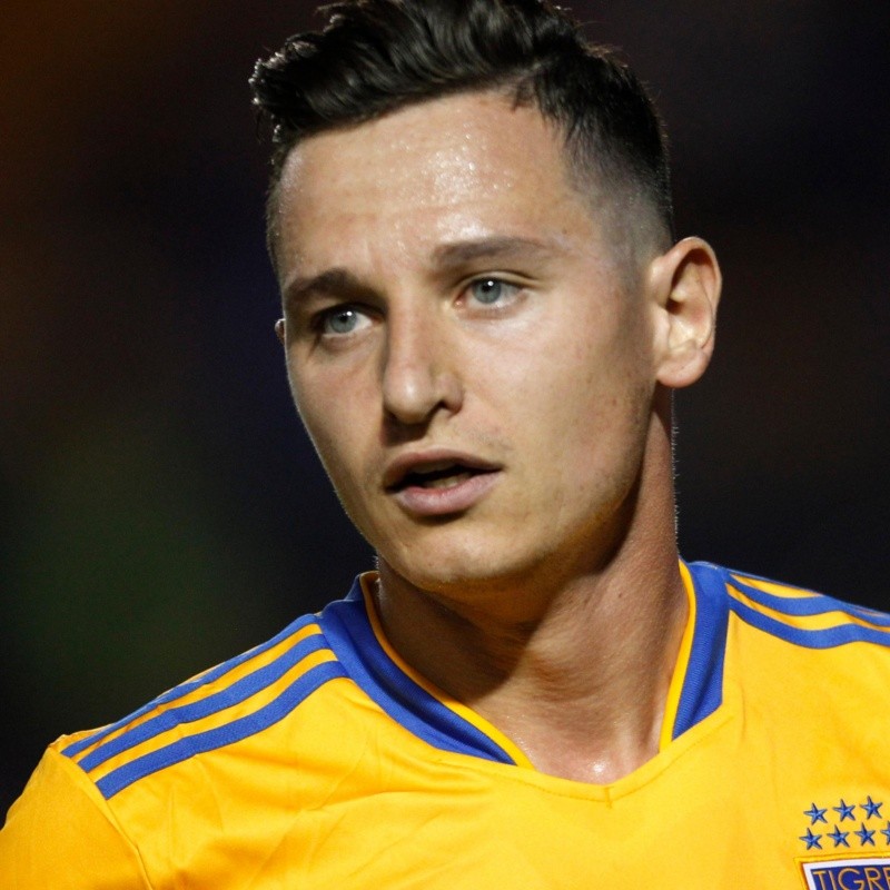 ¡Insólito! Florian Thauvin vio la roja en su primer partido con Tigres