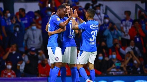 Cruz Azul venció por 4-0 al Toluca.
