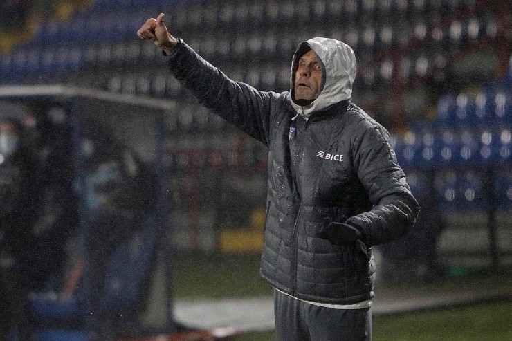 Gustavo Poyet Univerdad Católica