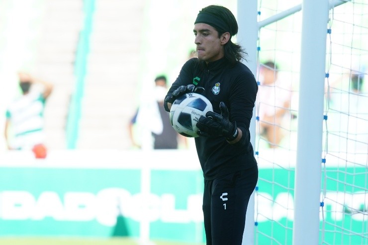 Carlos Acevedo en Santos