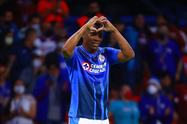 Bryan Angulo en Cruz Azul