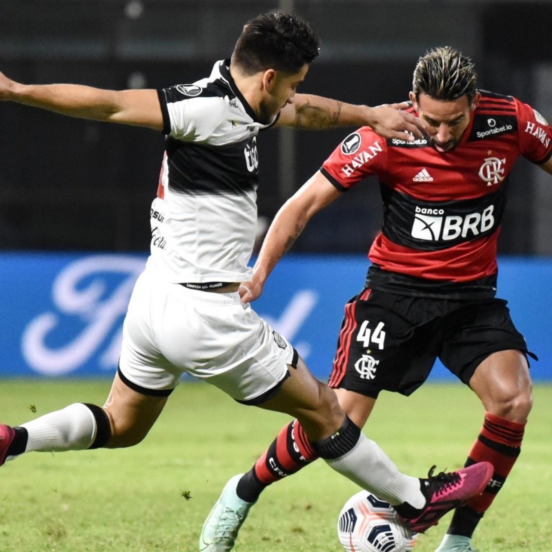 Las probables formaciones para el duelo entre Flamengo y Olimpia por Copa Libertadores