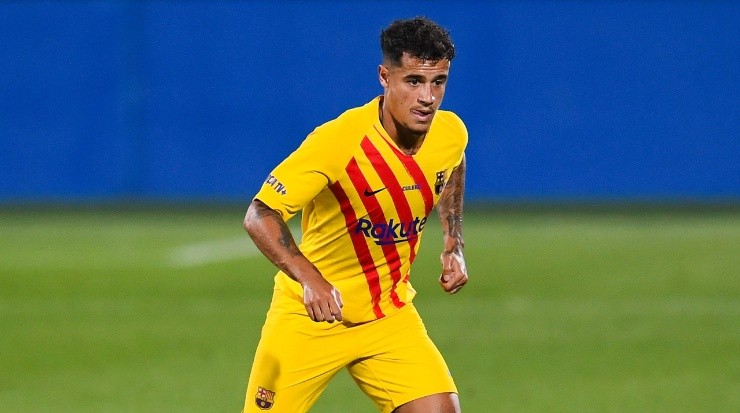 Philippe Coutinho could stay at Barcelona and receive the number 10 shirt. (Getty)