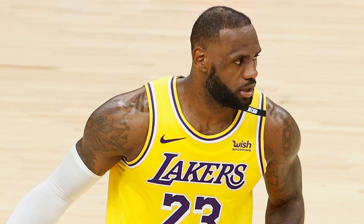 NBA 2K22 Ratings: LeBron James, Kevin Durant, and player reactions