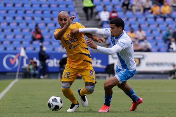Chaka Rodríguez fue expulsado contra Puebla.