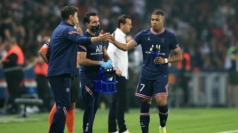 Mauricio Pochettino y Kylian Mbappé en la victoria ante Estrasburgo.