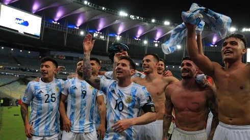 Oficial: los cuatro argentinos que la Premier no deja viajar para las Eliminatorias