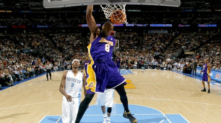 Kobe Bryant con la 8. (Foto: Getty)