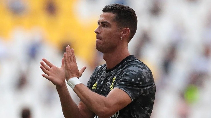 Cristiano Ronaldo en calentamiento con Juventus.