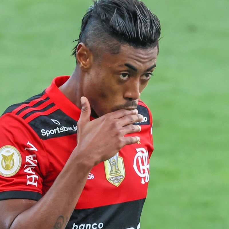 Bruno Henrique tem lesão confirmada e desfalca o Flamengo contra o Santos, pelo Brasileirão