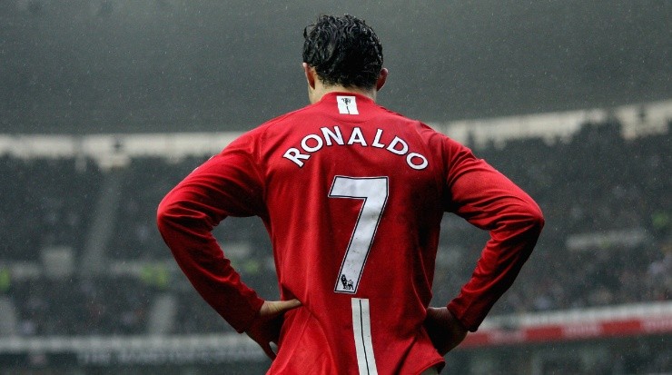 New Cristiano Ronaldo? Manchester United to hand iconic 'Number 7' jersey  to this star - myKhel