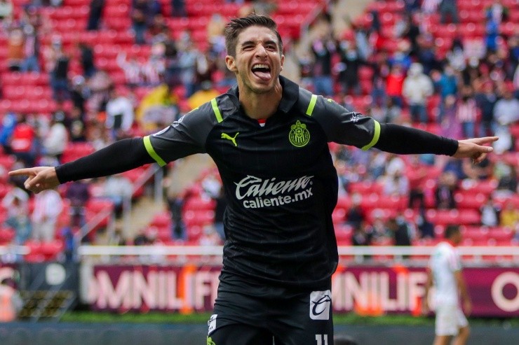 Isaac Brizuela en Chivas