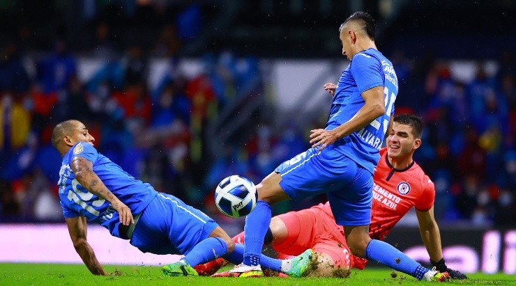 Yotún y un autogol que influyó. (Imago 7)