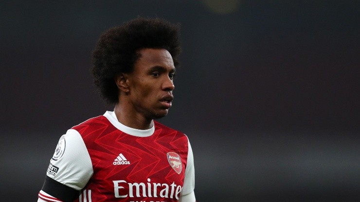 Willian deja Arsenal para volver a Corinthians.