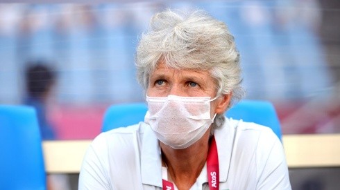 A treinadora do Brasil em registro feito durante as Olimpíadas de Tóquio. (Foto: Getty Images)