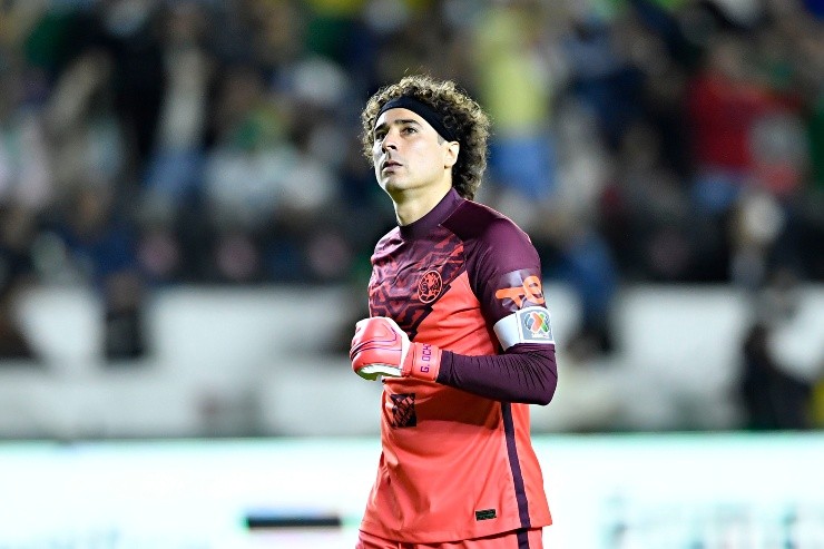 Guillermo Ochoa en América