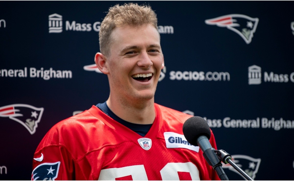 Former Bolles QB Mac Jones earning praise in rookie season with Patriots